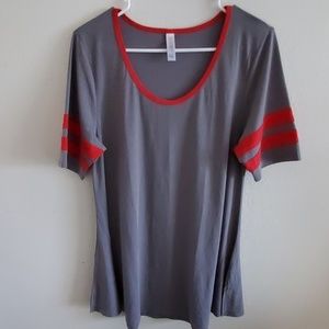 NWOT Lularoe Perfect Tee